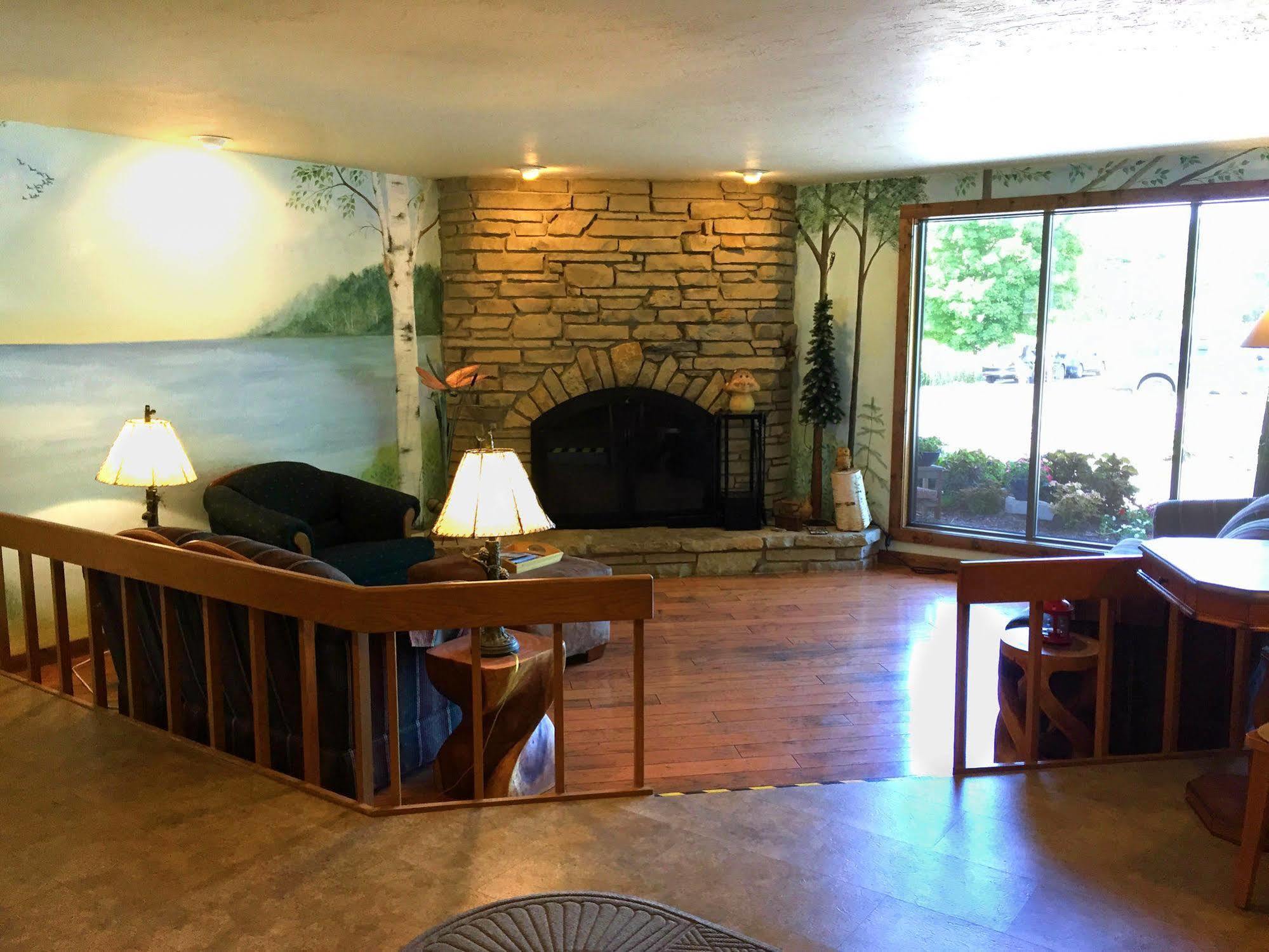 Open Hearth Lodge Sister Bay Eksteriør bilde